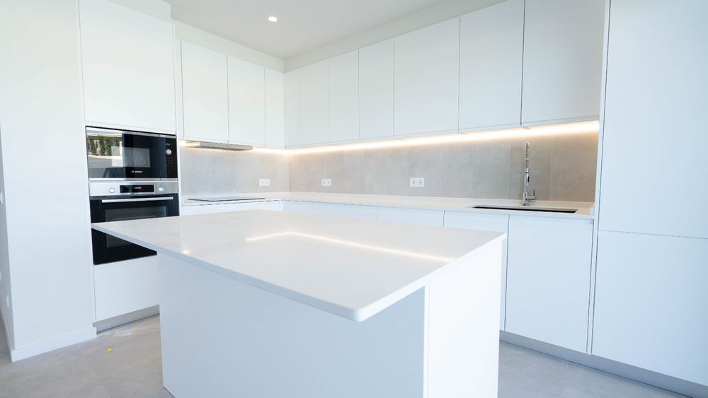 Villa V4 de com  Piscina Privada em Faro