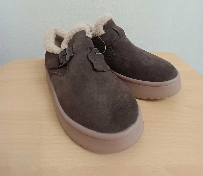 Продам зимові ботинки