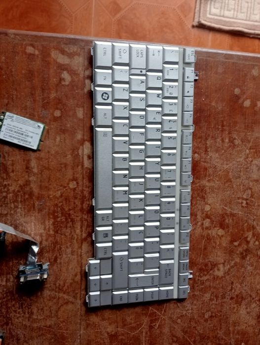 Material para Toshiba a200 21T