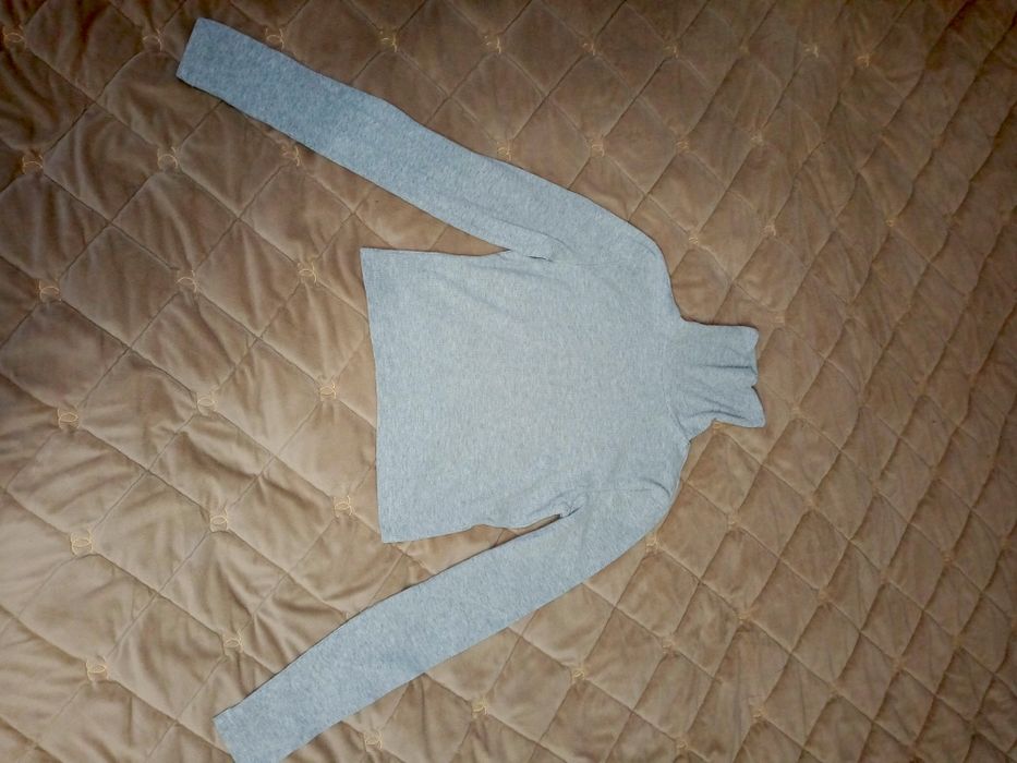 Сірий светр, розмір S-M