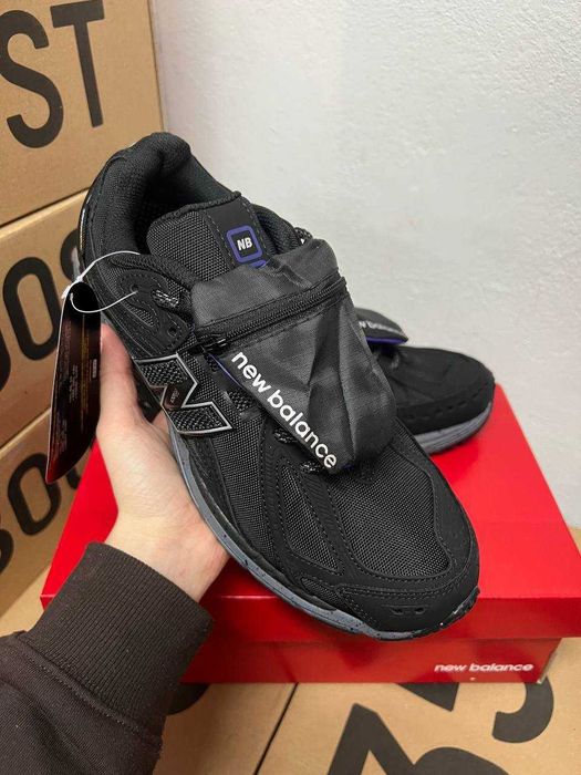 Мужские кроссовки New Balance 1906R Pocket Cordura "Black-Grey" 40-45