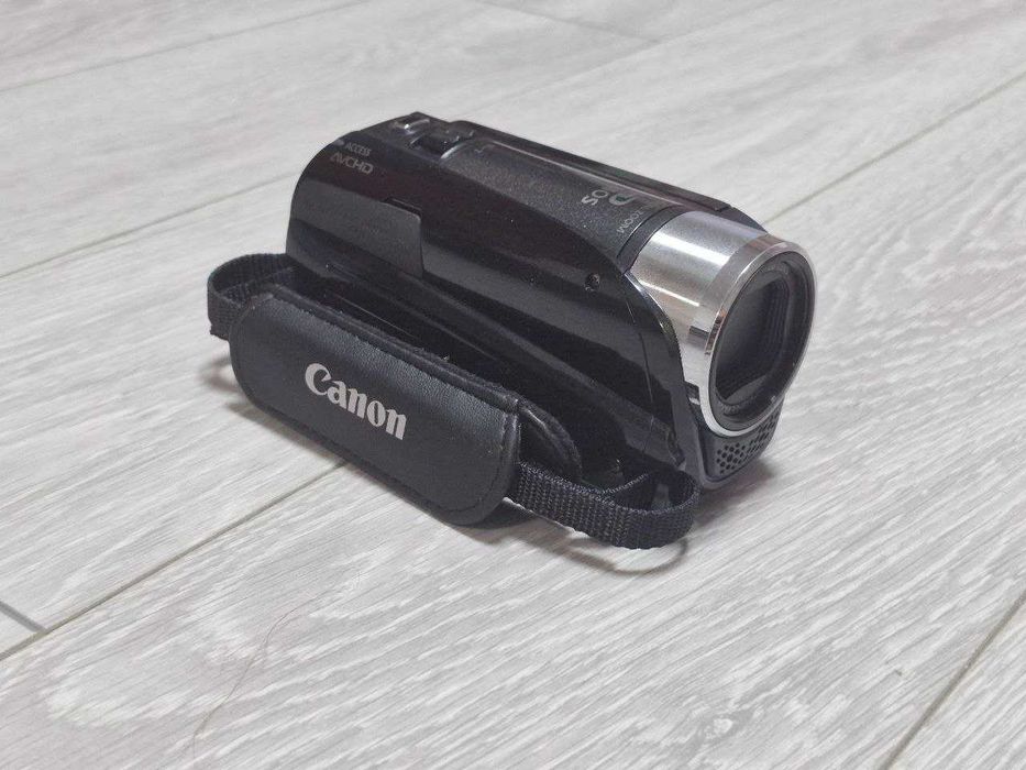 Цифрова відеокамера Canon LEGRIA HF R27