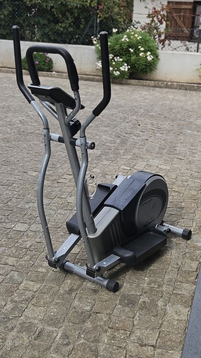 Bicicleta elíptica BH fitness
