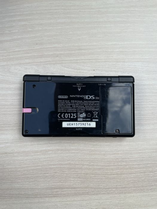 Nintendo DS czarno - różowe