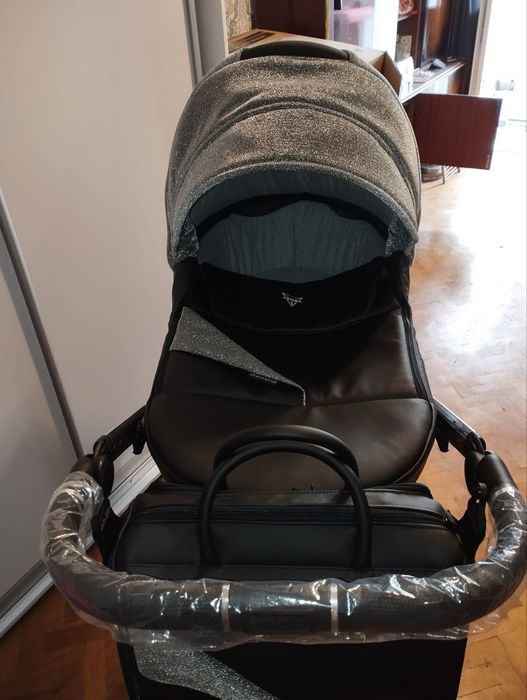 Продам коляску Junama super star