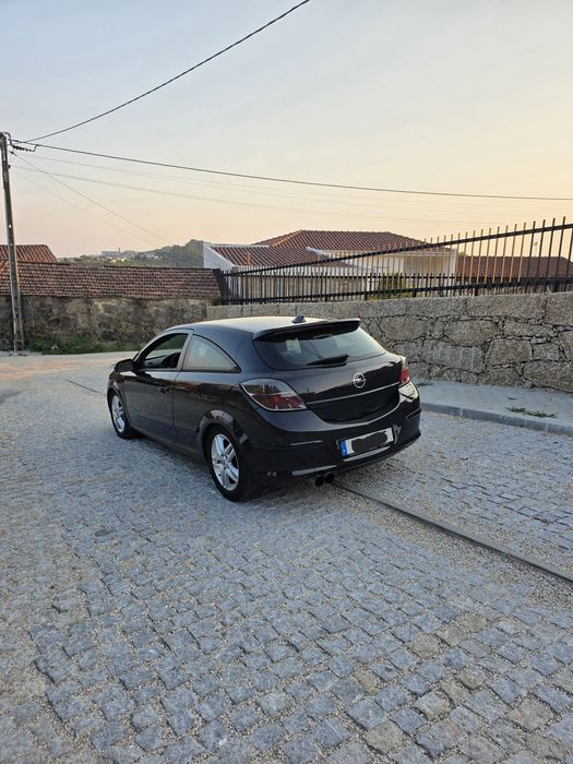 Opel Astra H GTC 1.7CDTI
