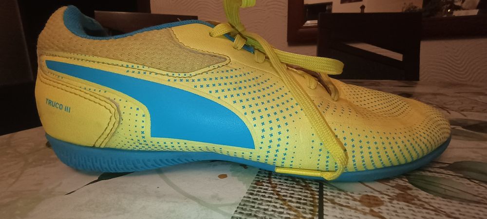 Sprzedam buty Puma rozmiar 36 zielone z niebieską podeszwą