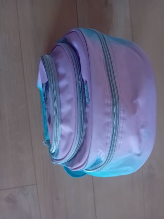 Solidny tornister na sprzedaż