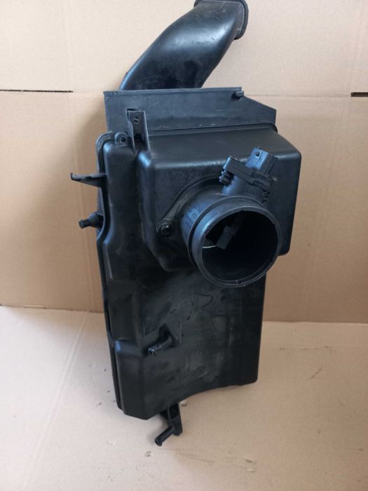 Obudowa filtra powietrza volvo v70 s80 s60 ford s-max 2.5tb