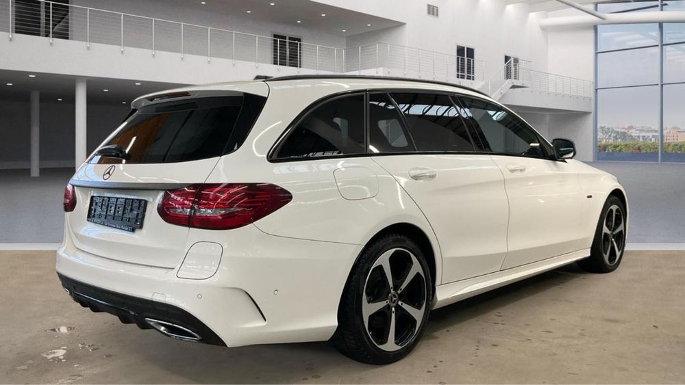 MERCEDES-BENZ C300de 2021 – Híbrido Diesel Plug-in