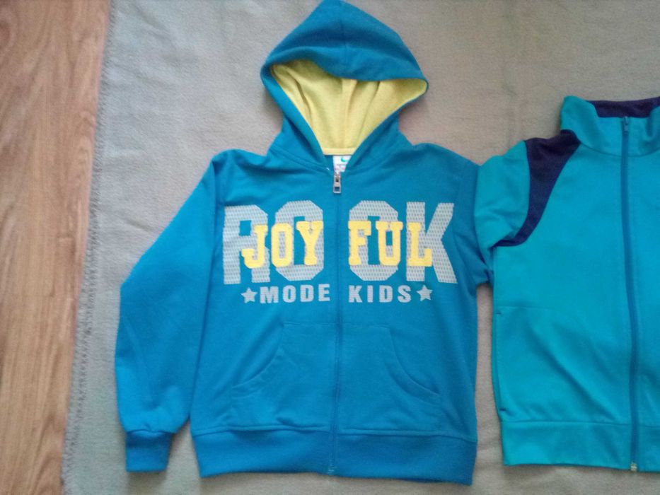 bluzy chłopięce rozmiar 122/128 2 sztuki