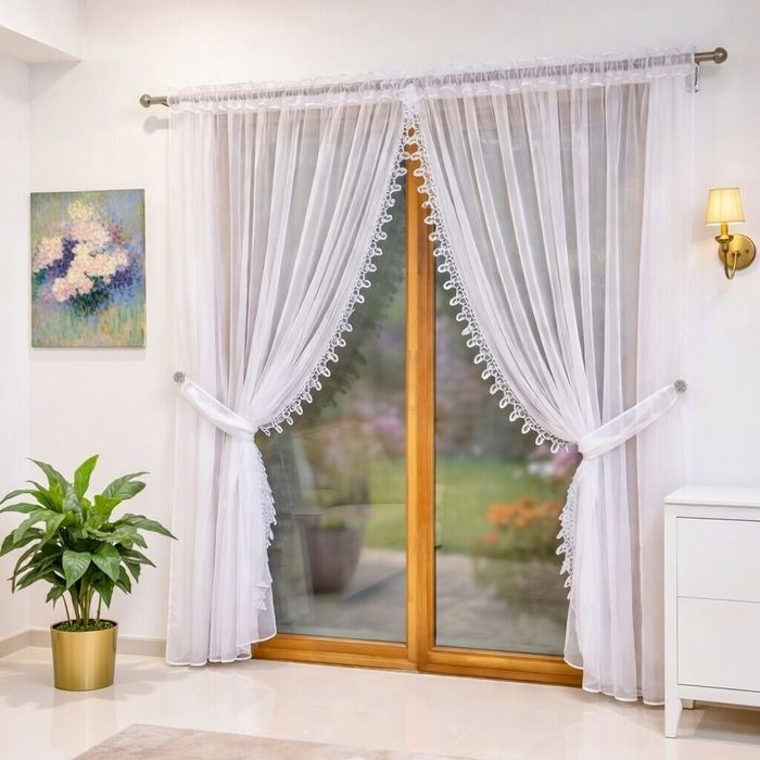 ‼️WYPRZEDAŻ ‼️Firana z upięciami na boki 
Proszę zobaczyć inne ogłosze