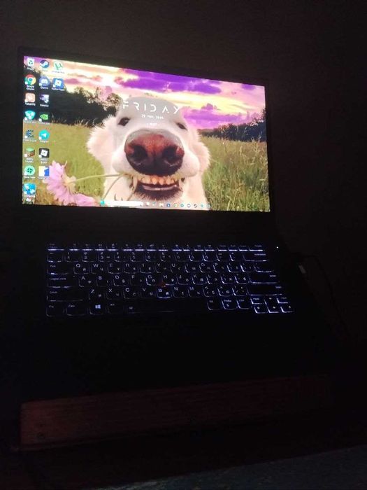 ноутбук lenovo think pad p1 gen2 хороща робоча станція для роботи і 3д