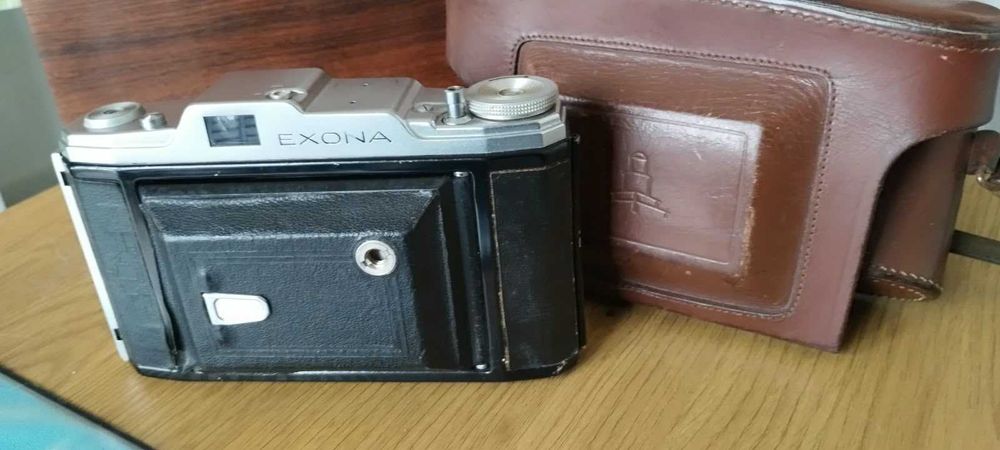 Máquina Fotográfica EXONA Vintage – Anos 1950 – Rara Peça de Coleção