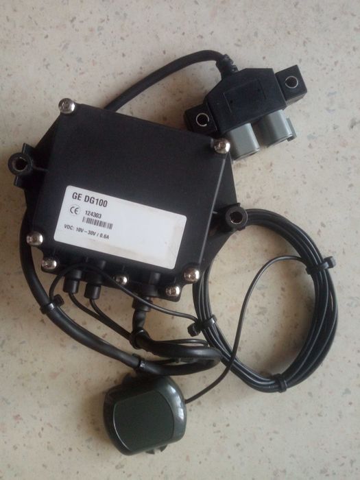 GPS антена  і авто трекер GPS GE DG100  без аккумулятора