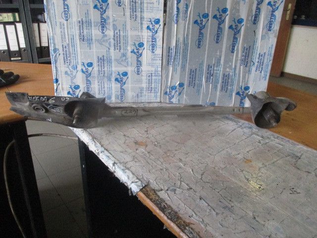 Haste / braço de escova limpa vidros frente esquerda MAZDA 6 Hatchback