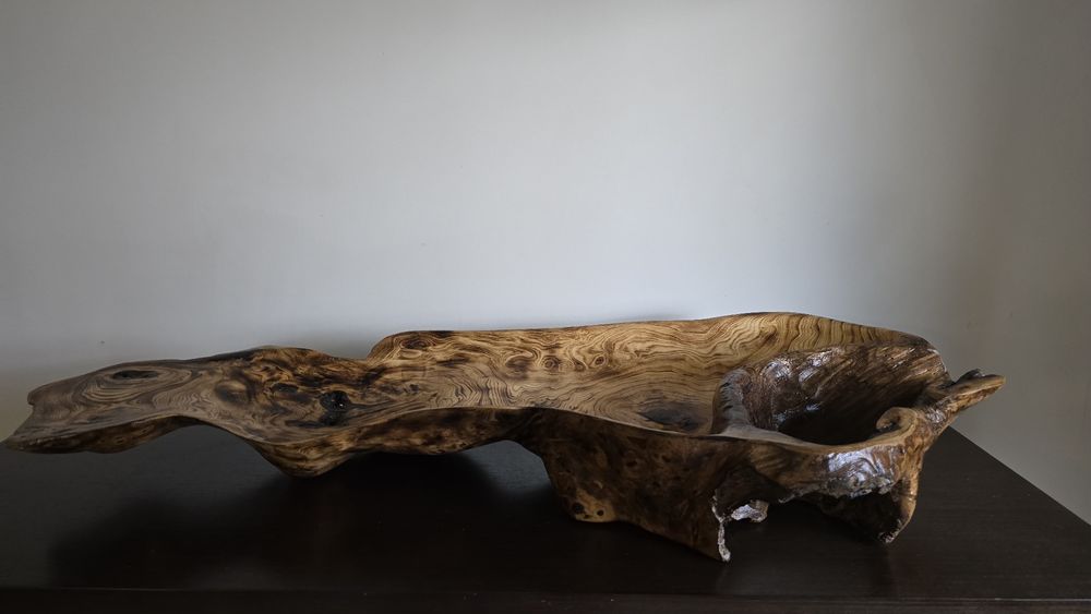 Fruteira peça única em madeira maciça