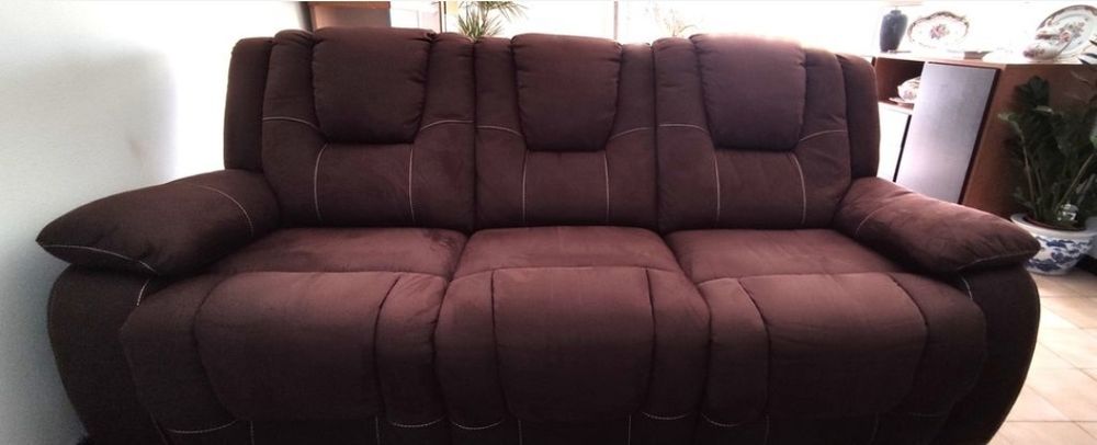 COMO NOVO - Sofá e Poltrona Rebativel com pousa pés