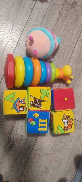 Игрушки в отличном состоянии от 6+месяцев