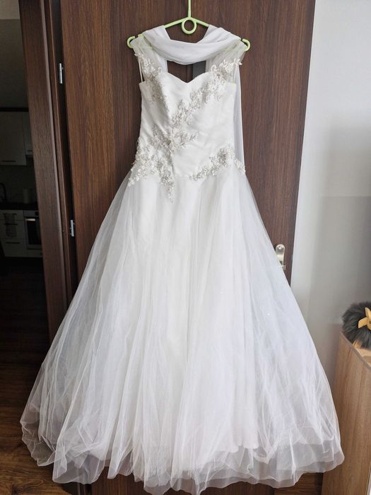 Suknia ślubna rozmiar 36