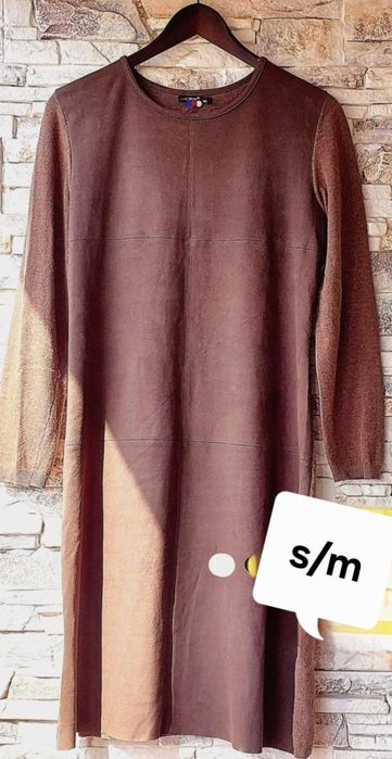 Сукня на сезон осінь/зима/весна. Розмір 42/44