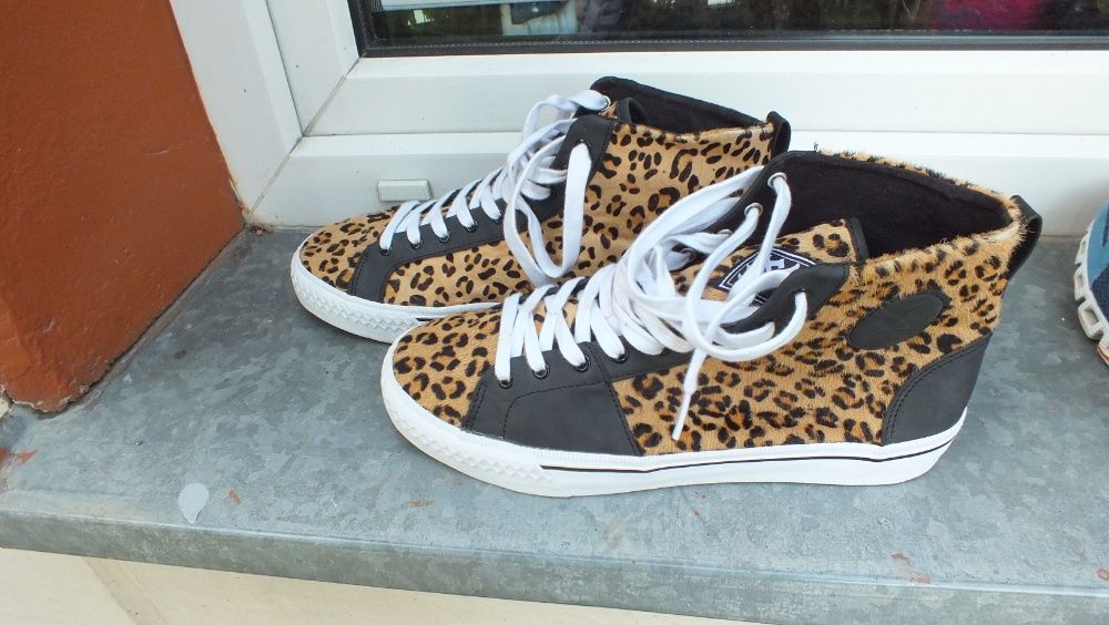 Super buty sportowe wysokie skóra Duane Peters roz 44