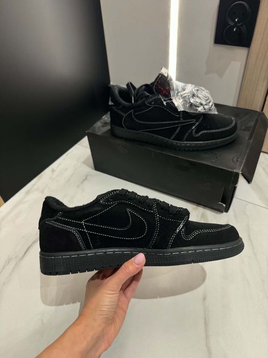 AIR JORDAN 1 LOW TRAVIS scott  retro  black PHANTOM