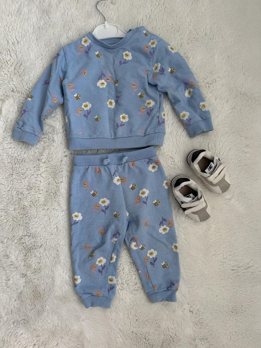 Костюм для дівчинки