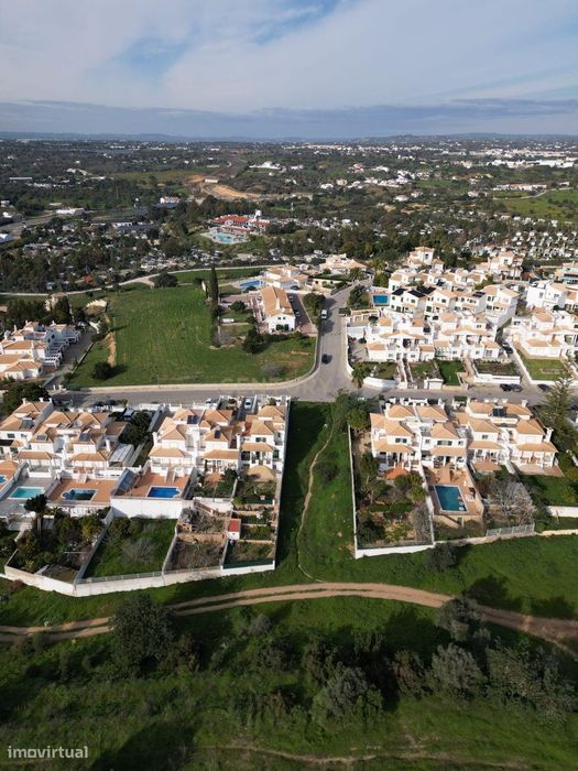 Plot of land with approved project in Albufeira