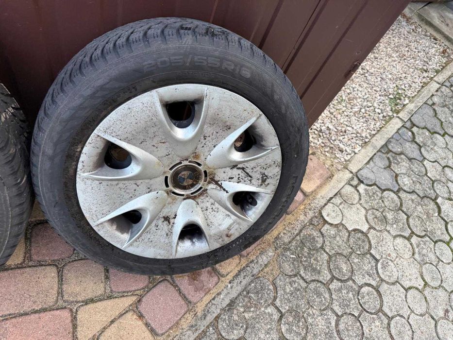 Felgi koła stalowe z oponami zimowymi BMW E90 E91 E92 E81 E87 E82