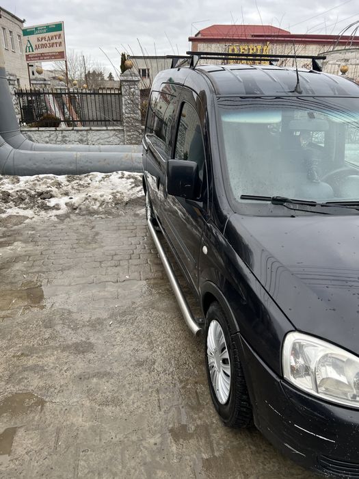 Продам авто опель комбо