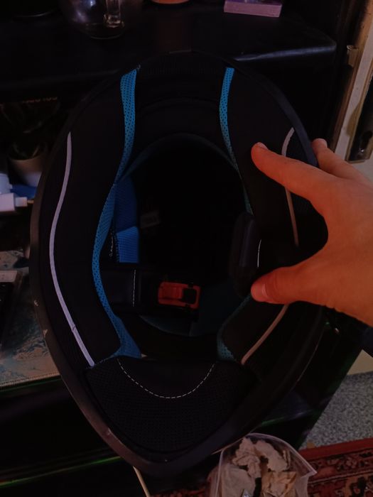 Продам шлем спорт MT HELMETS