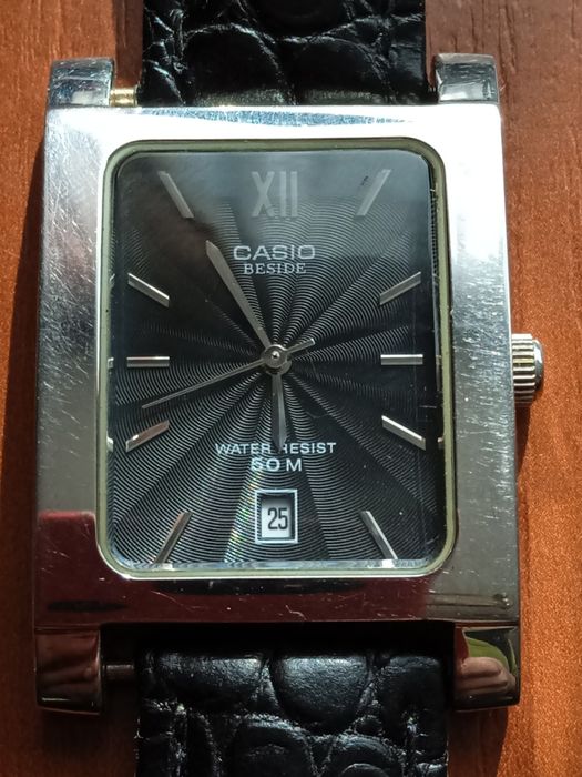 Продам наручний годинник casio
