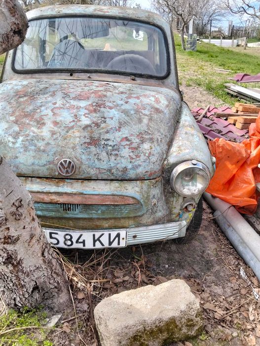 Авто на любителя, на ходу.