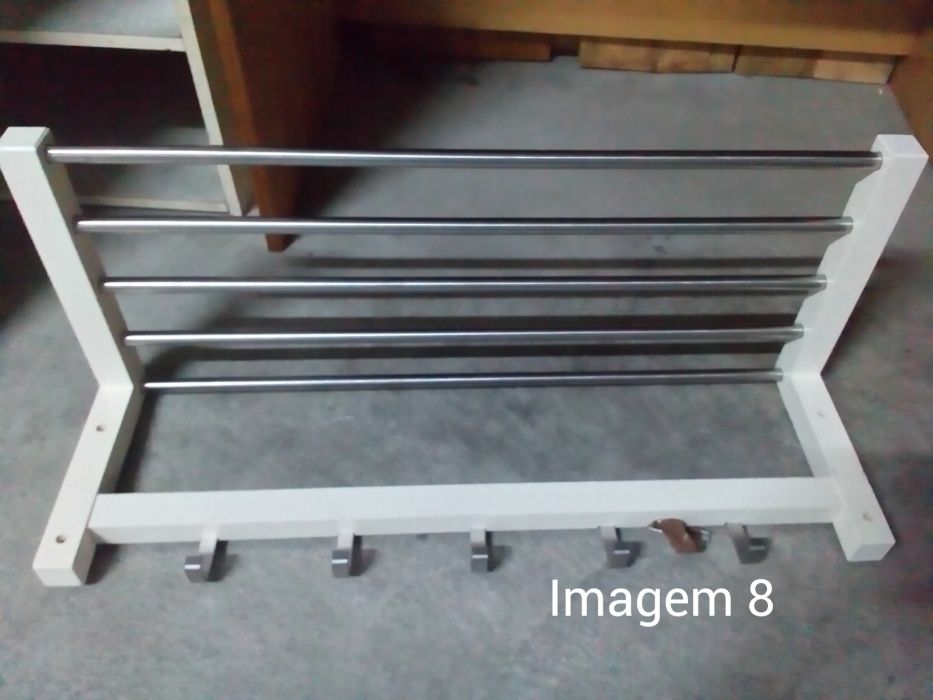 Vários artigos de decoração e iluminação