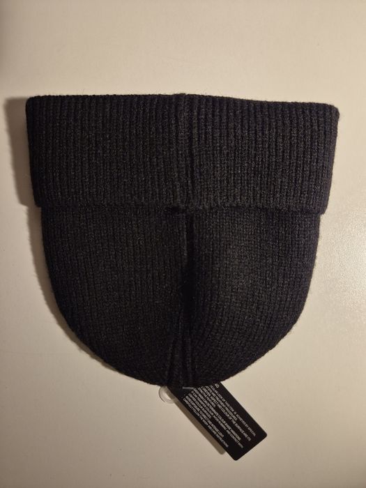 Czarna czapka Stone Island