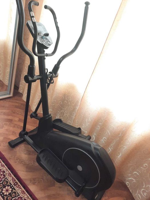 Орбитрек Tunturi FitCross 50i собран, в отличном состоянии