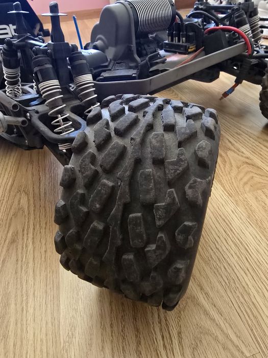 Traxxas E Maxx Brushless
