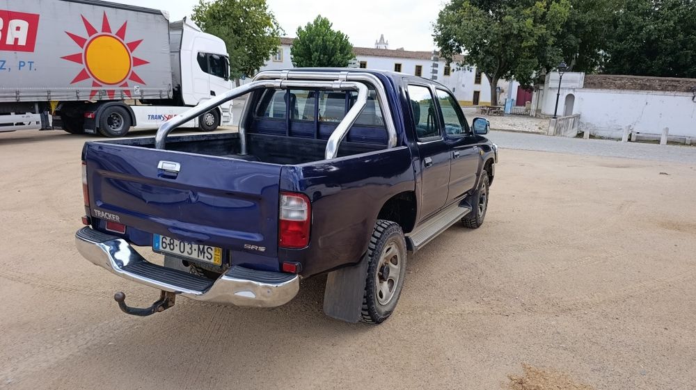 Toyota Hilux tracker 4x4 2.4cc 100cv ano 99