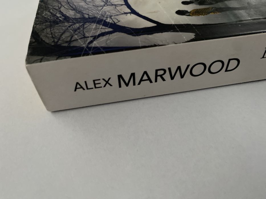 Alex Marwood Dziewczyny, które zabiły chloe kryminał kieszonkowe wyd.