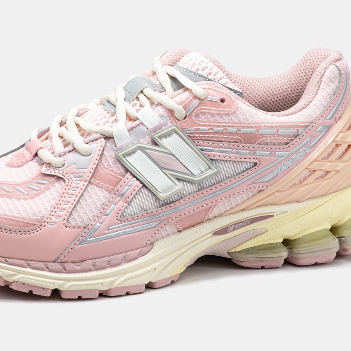 Кросівки Жіночі New Balance 1906U  Pink  36-41 Топ якість зручні