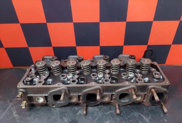 Colaça / cabeça do motor NISSAN Cabstar E Chassis (TL_, VL_)