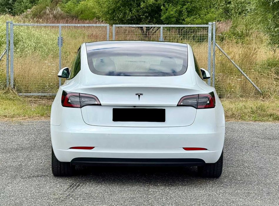 Tesla Model 3 2022 60 kvh