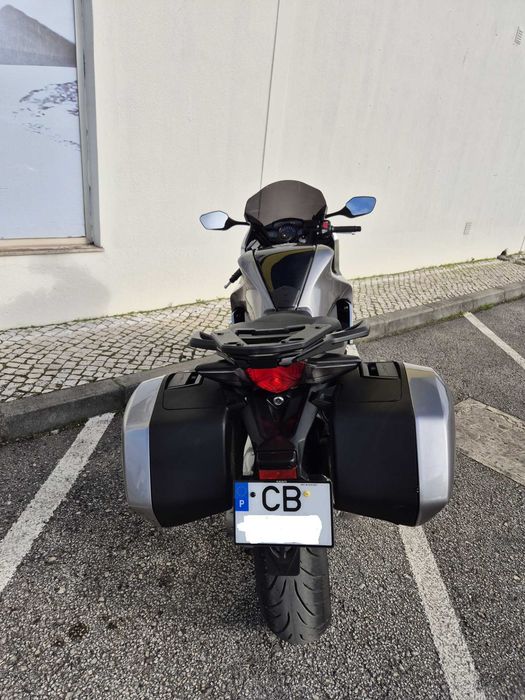 honda vfr1200f em exelente estado