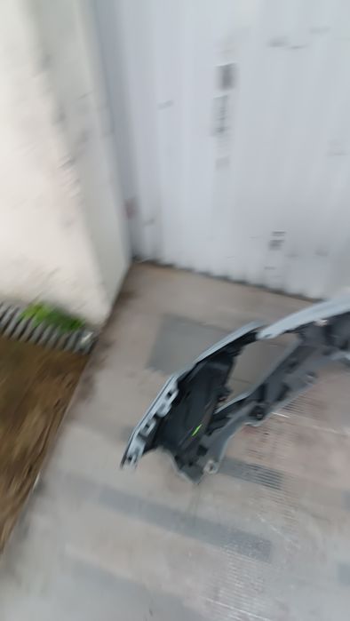 Vendo parachoque de frente Renault Clio 5 ano 2023