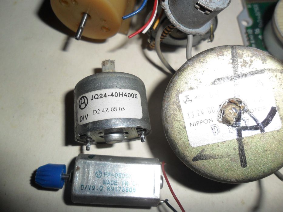 Микро электродвигатели (лот 8 штук)