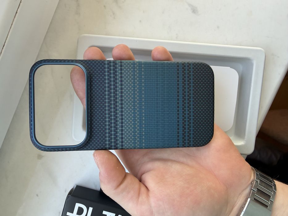 Etui Pitaka na iPhone'a 17 Pro OREGINAL