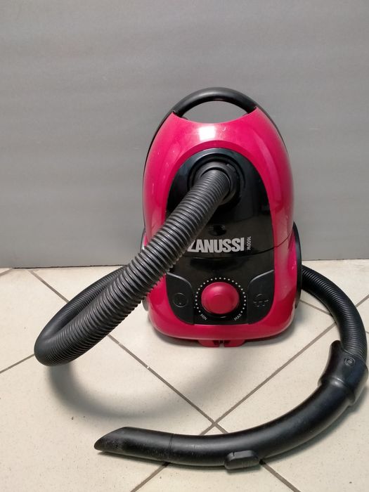 Пылесос Zanussi SL225B