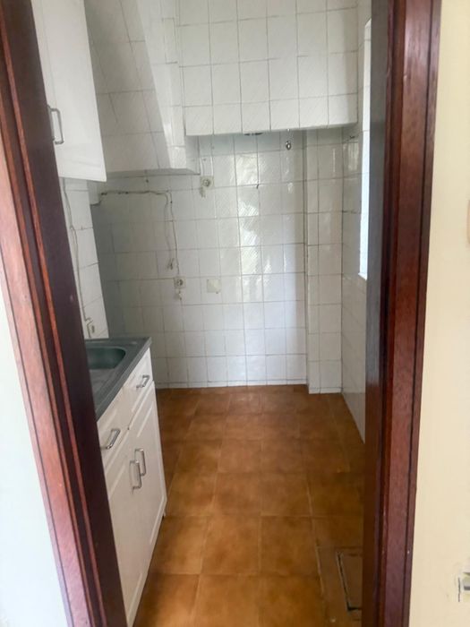 Arrenda-se Casa T2 — Centro Histórico do Porto (zona da Batalha)