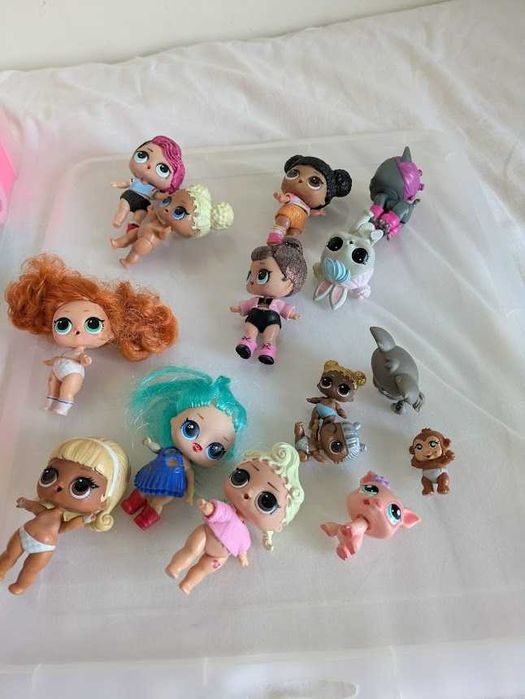 Conjunto de 9 bonecas LOL e pets